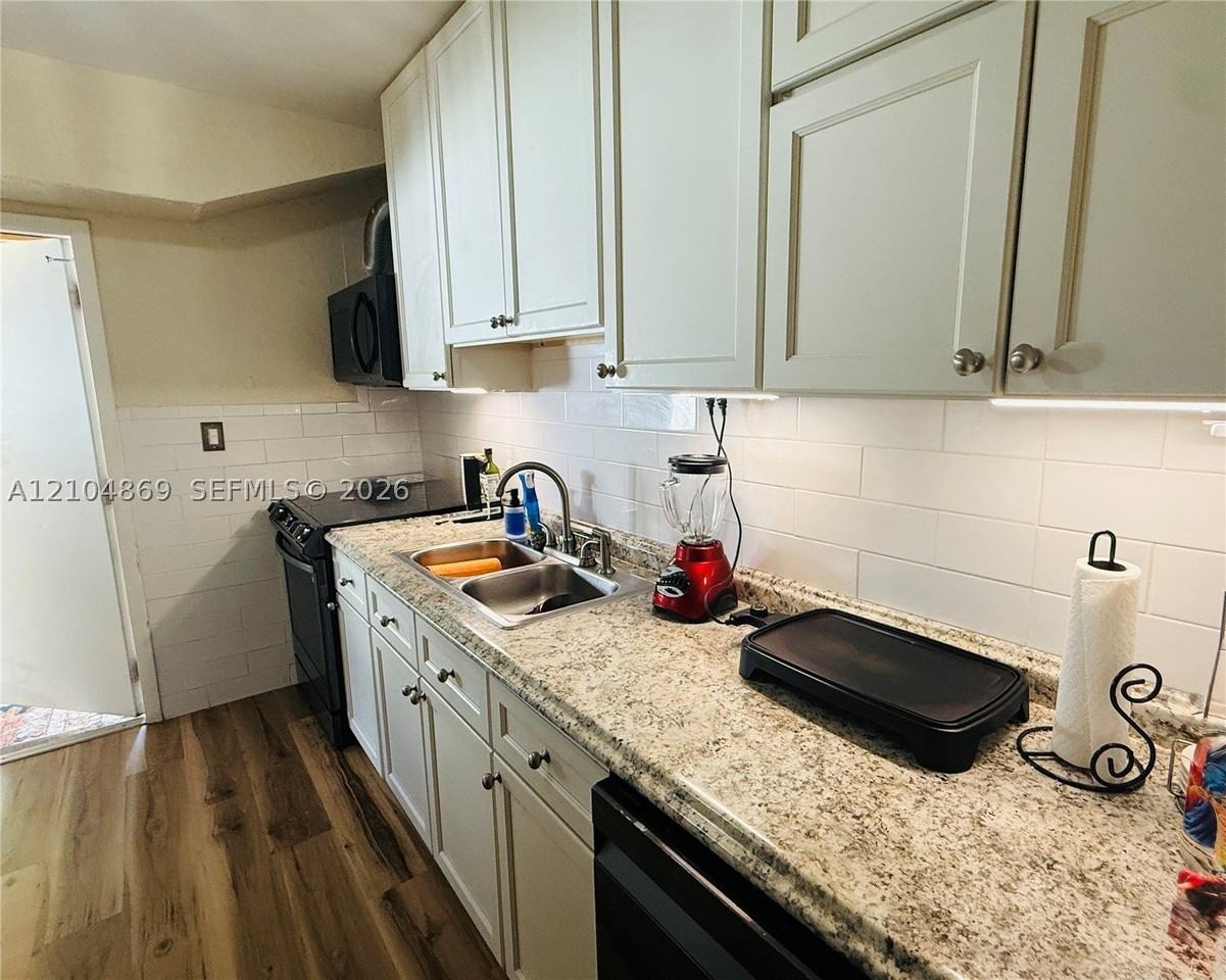 2637 Nw 7th St #2637 - Photo 7 of 27