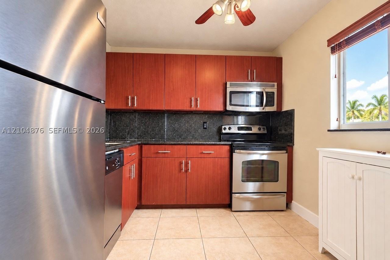 7860 Camino Real #L405 - Photo 3 of 13