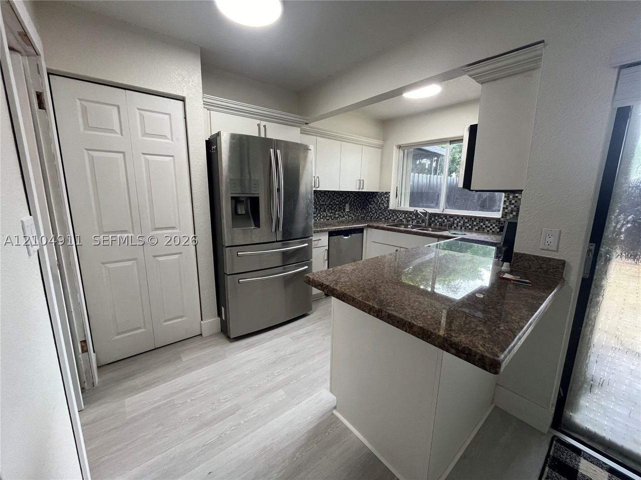 6500 Kendale Lakes Dr #103 - Photo 5 of 21