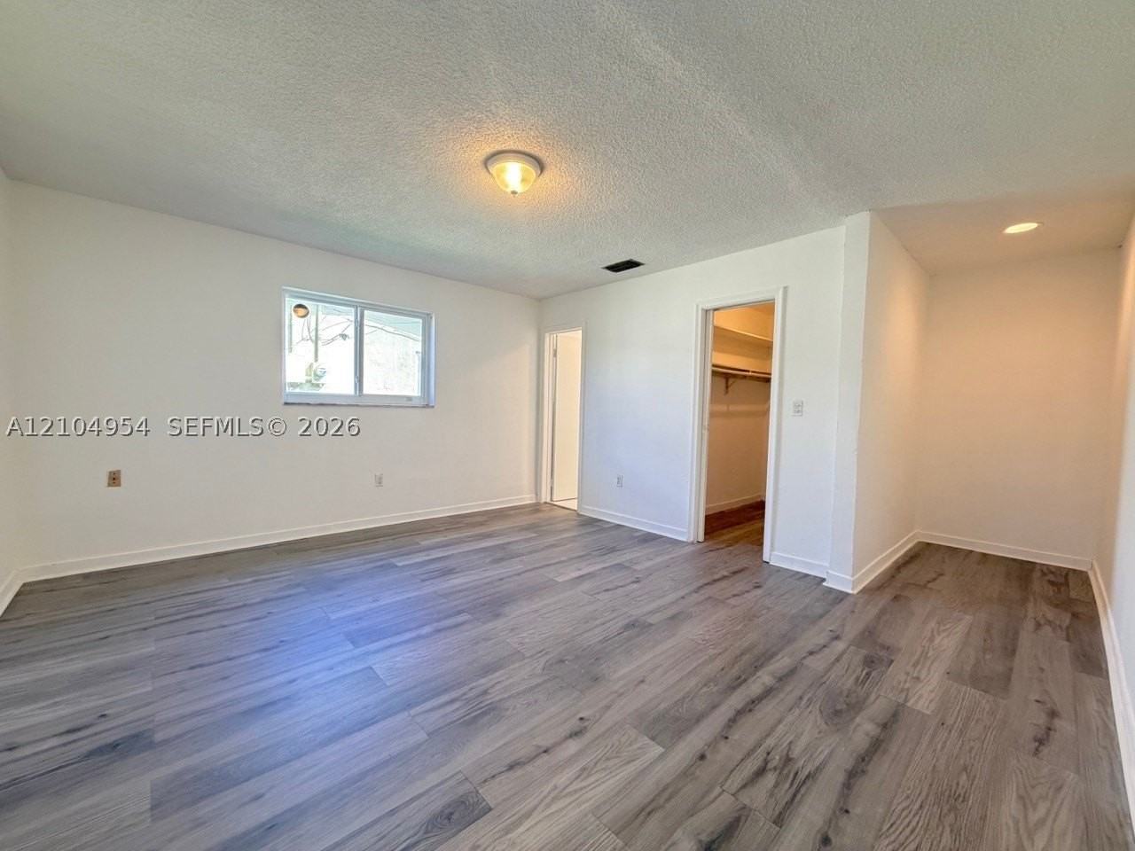 8590 Nw 25th Ct - Photo 4 of 19