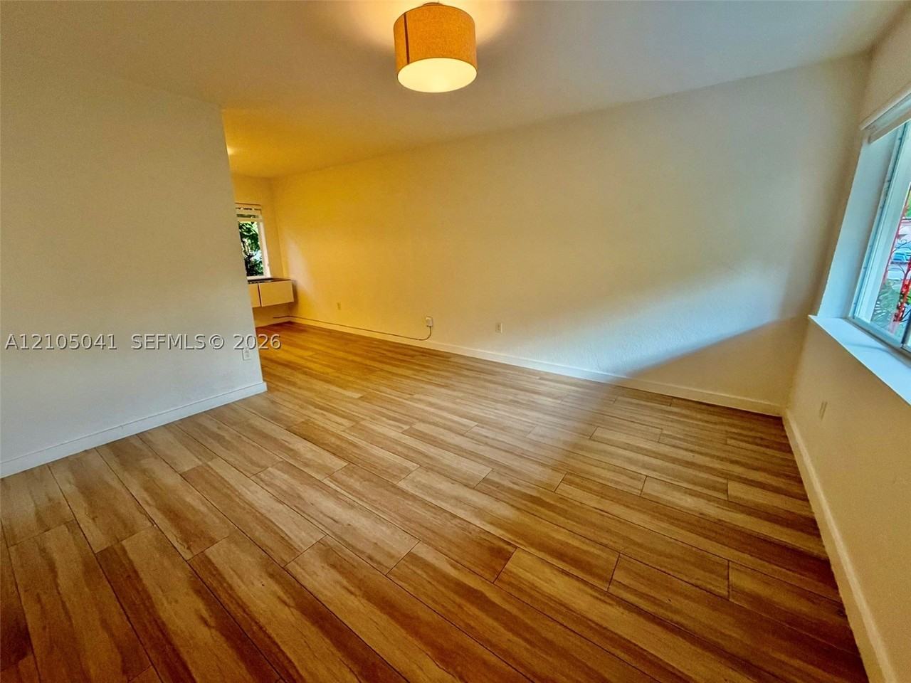 62 Nw 42nd St #62 - Photo 2 of 18