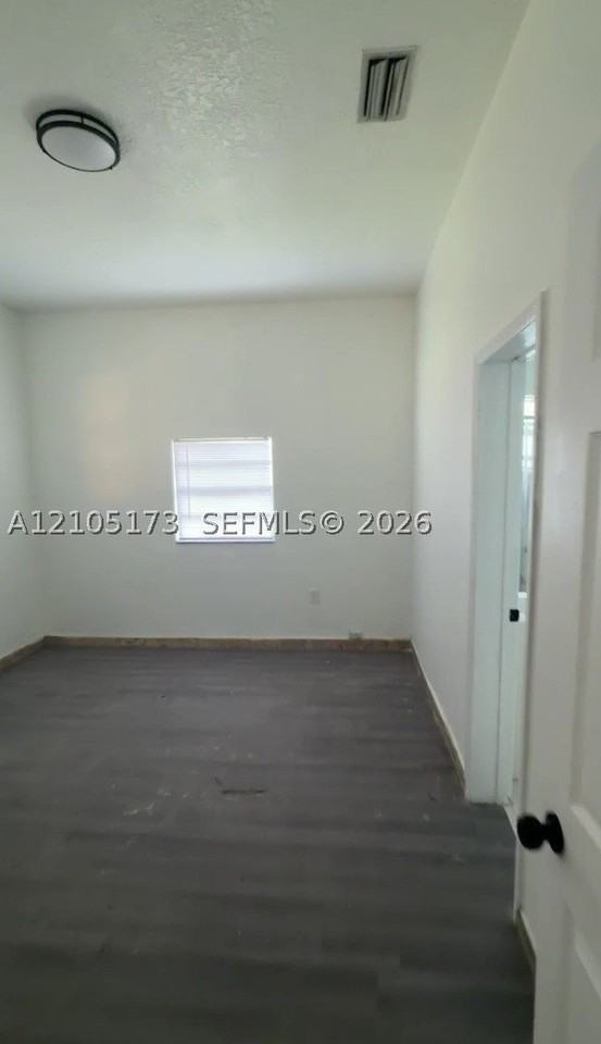 2978 Nw 28th St #1 - Photo 3 of 5