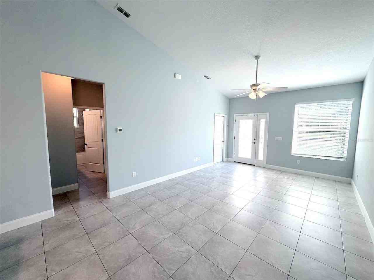 36 Raintree Pl #B - Photo 6 of 29