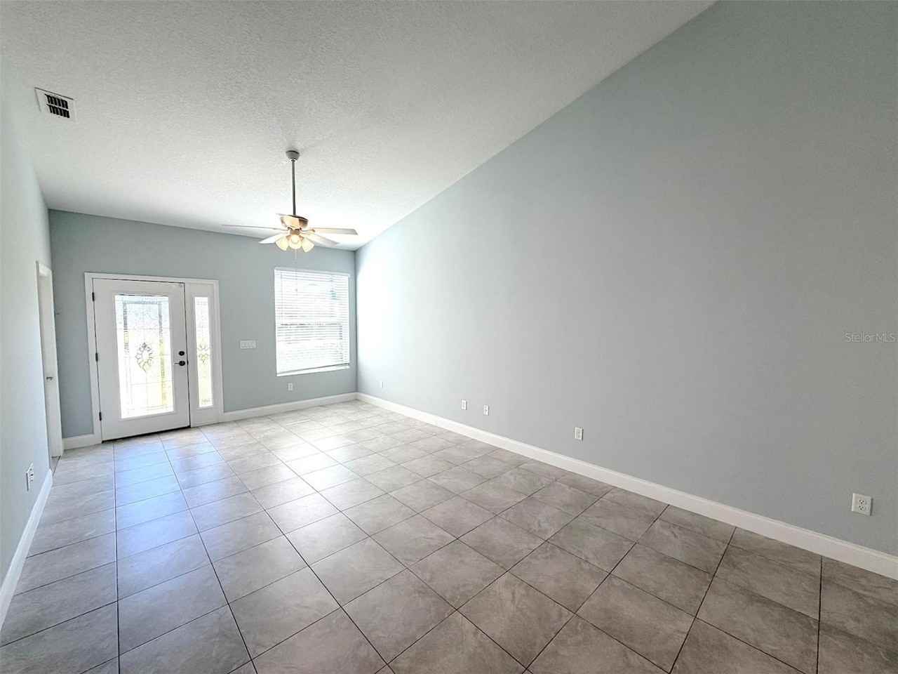 36 Raintree Pl #B - Photo 7 of 29