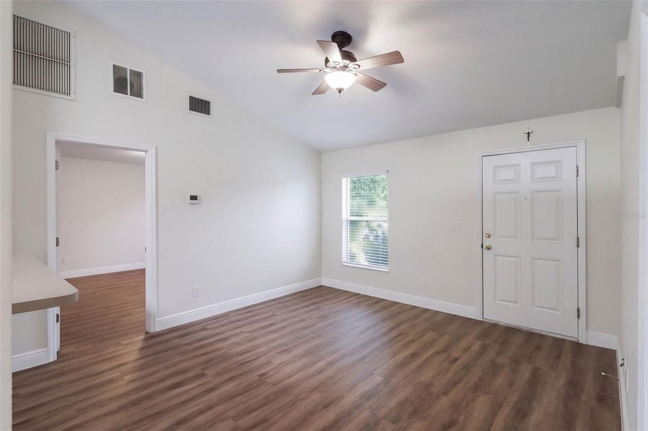 17542 Doris St - Photo 6 of 20