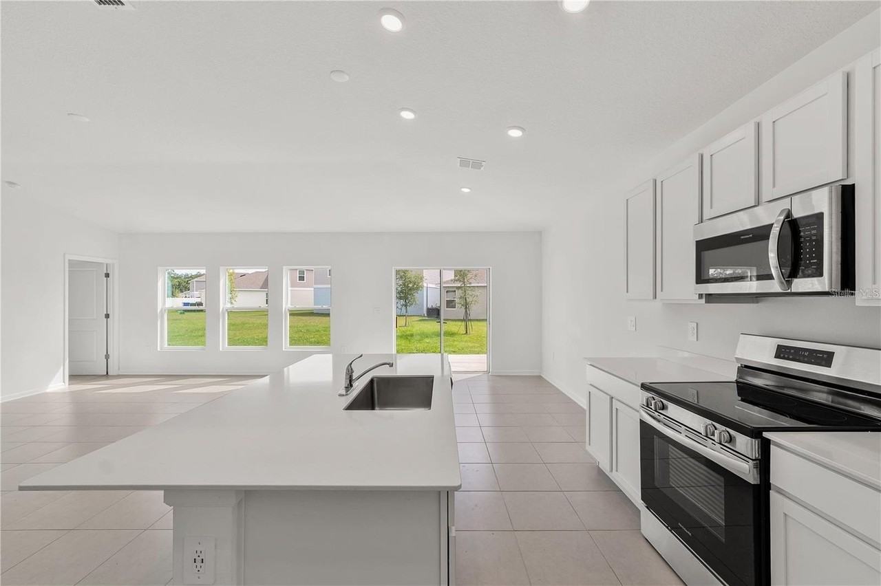 1667 Loxley Trl - Photo 4 of 35