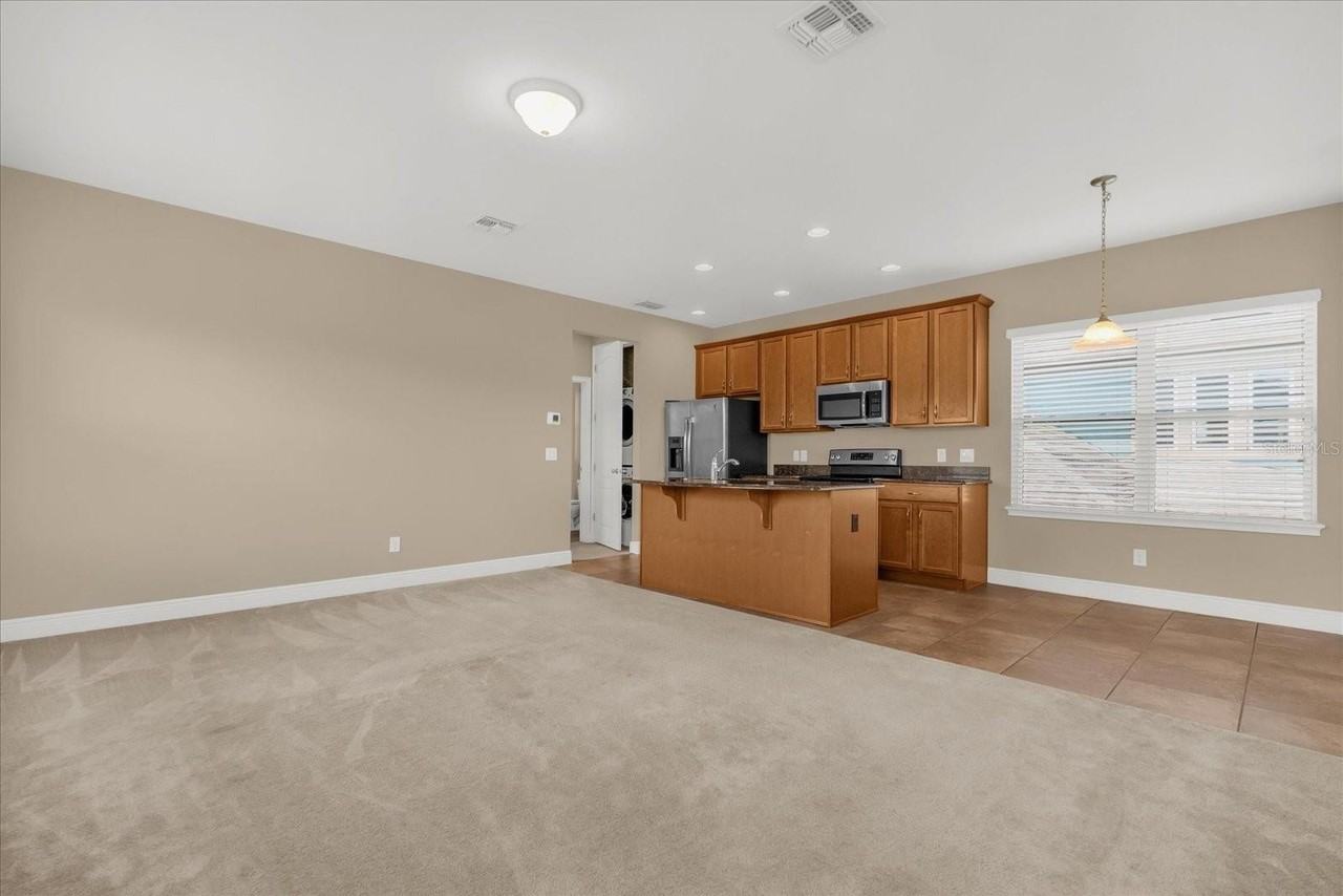 13779 Sachs Ave - Photo 3 of 27