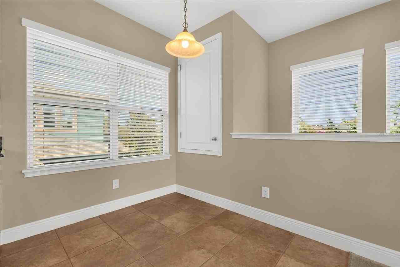13779 Sachs Ave - Photo 6 of 27