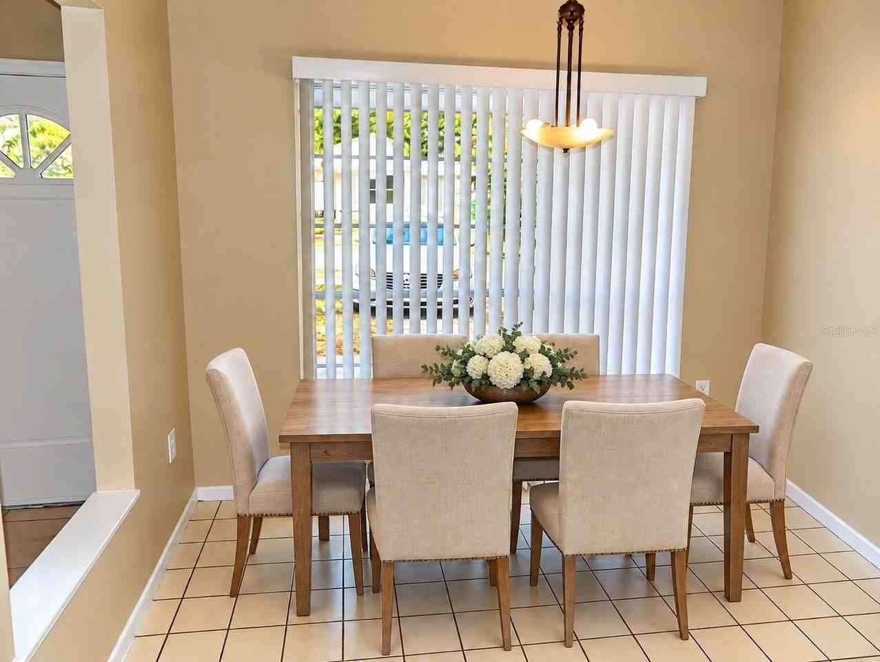 2698 Kavalier Dr - Photo 5 of 16