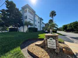 featured image of 55 Harbor View Ln #202