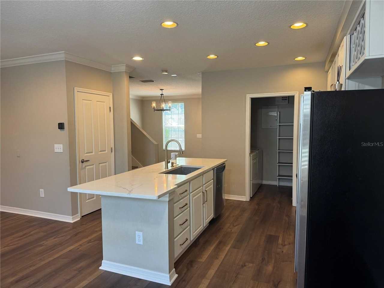 11543 Fountainhead Dr - Photo 2 of 24