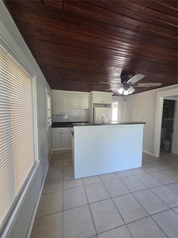 5519 43rd St N - Photo 2 of 12