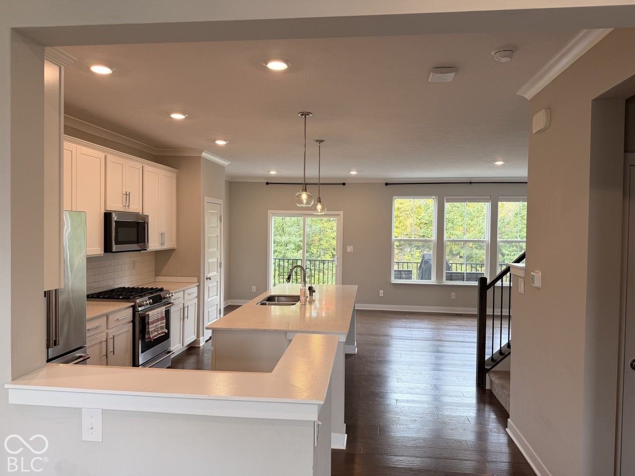 315 Fairfax Way - Photo 2 of 22