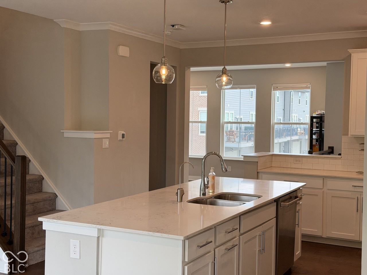 315 Fairfax Way - Photo 4 of 22