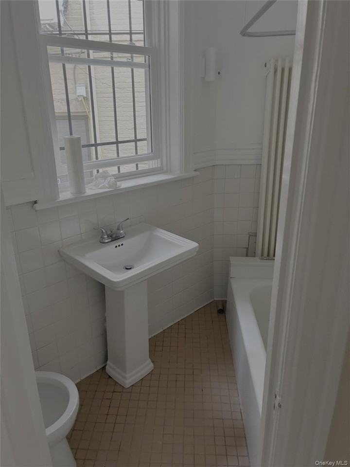 149 Chestnut St #A - Photo 6 of 14