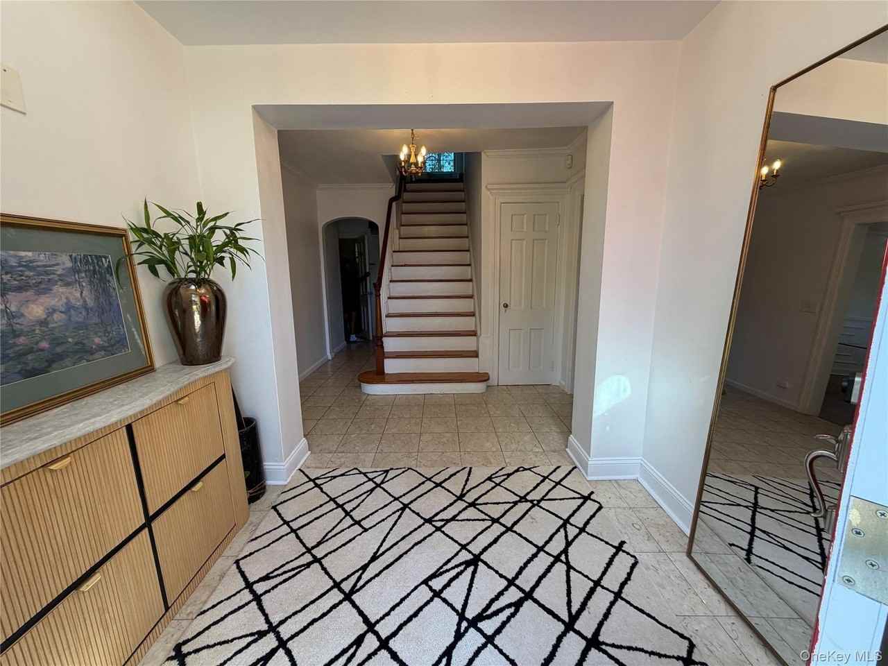 329 Grandview Blvd - Photo 3 of 27