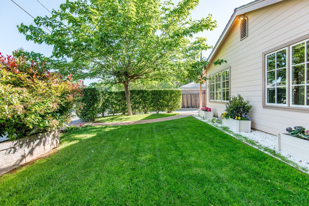 826 Hierra Ct - Photo 2 of 25