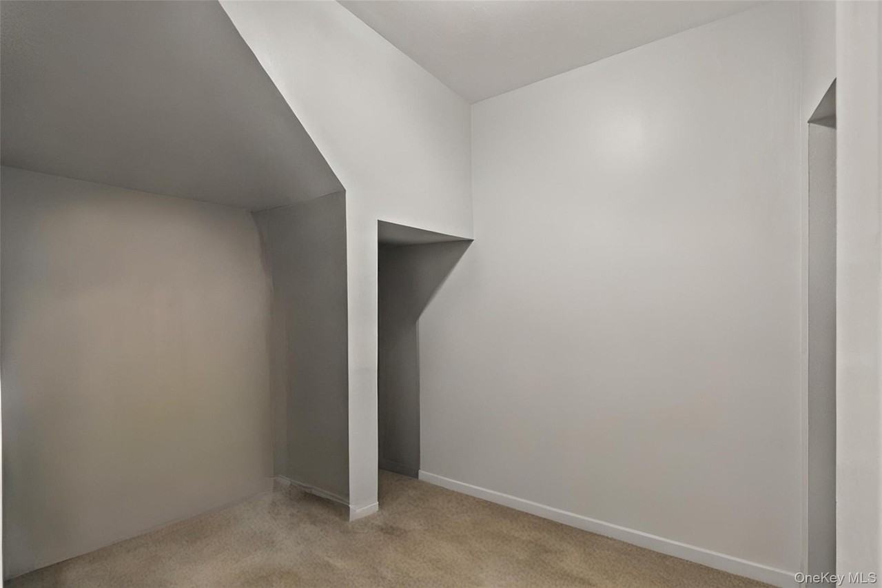 46 Garden City St - Photo 7 of 21