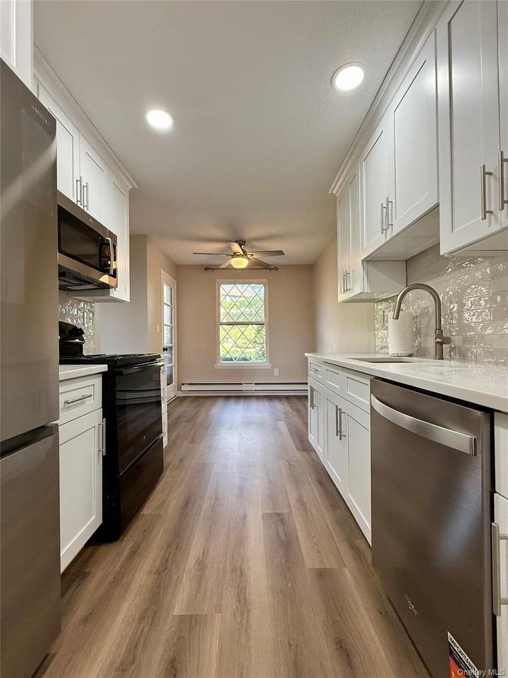 571 Sierra Vista Ln - Photo 4 of 18