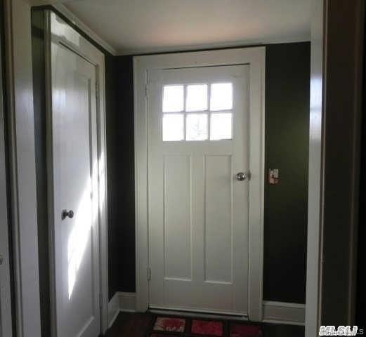 494 Old Country Rd - Photo 2 of 8