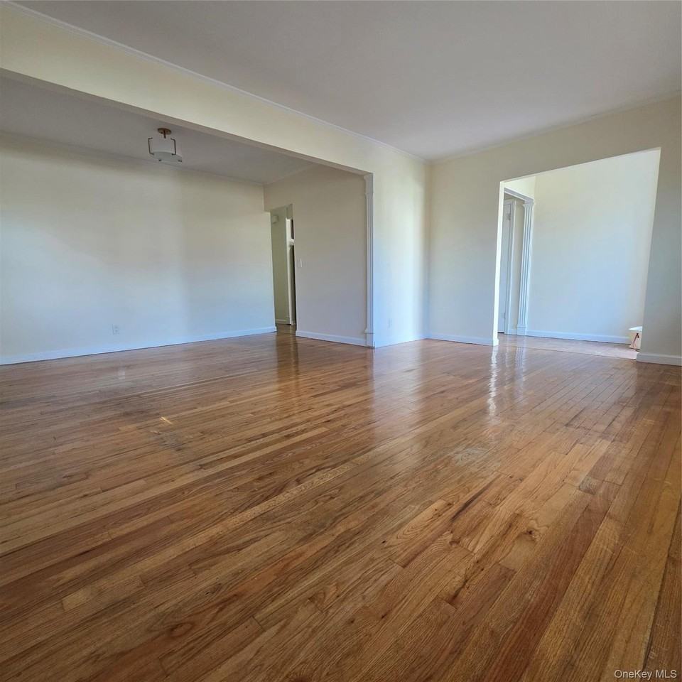 203 Main St - Photo 4 of 14