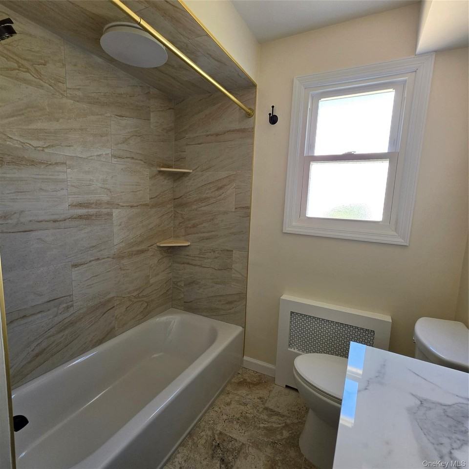 203 Main St - Photo 7 of 14