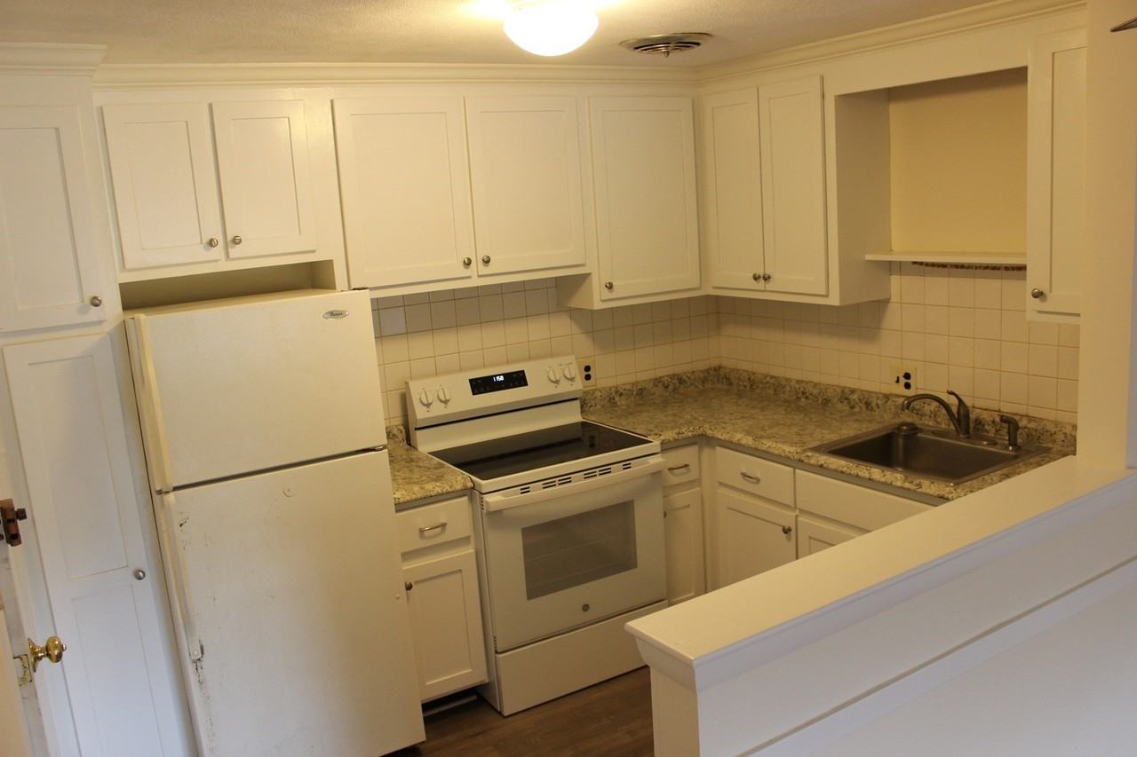 31 Warren St #2-4 - Photo 6 of 16
