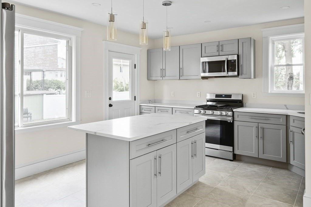 57 Yale St #57 - Photo 7 of 24