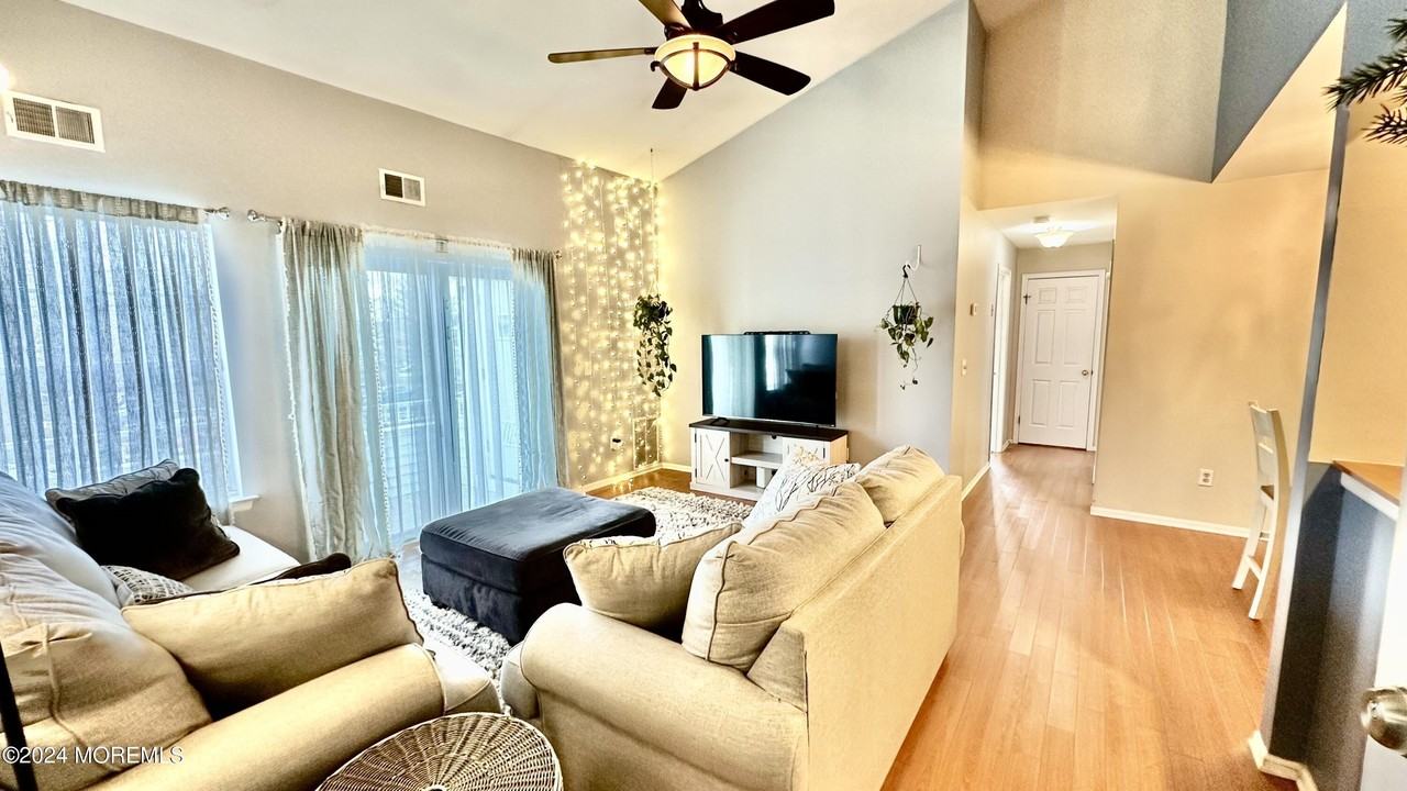 14 Gait Ct - Photo 6 of 20