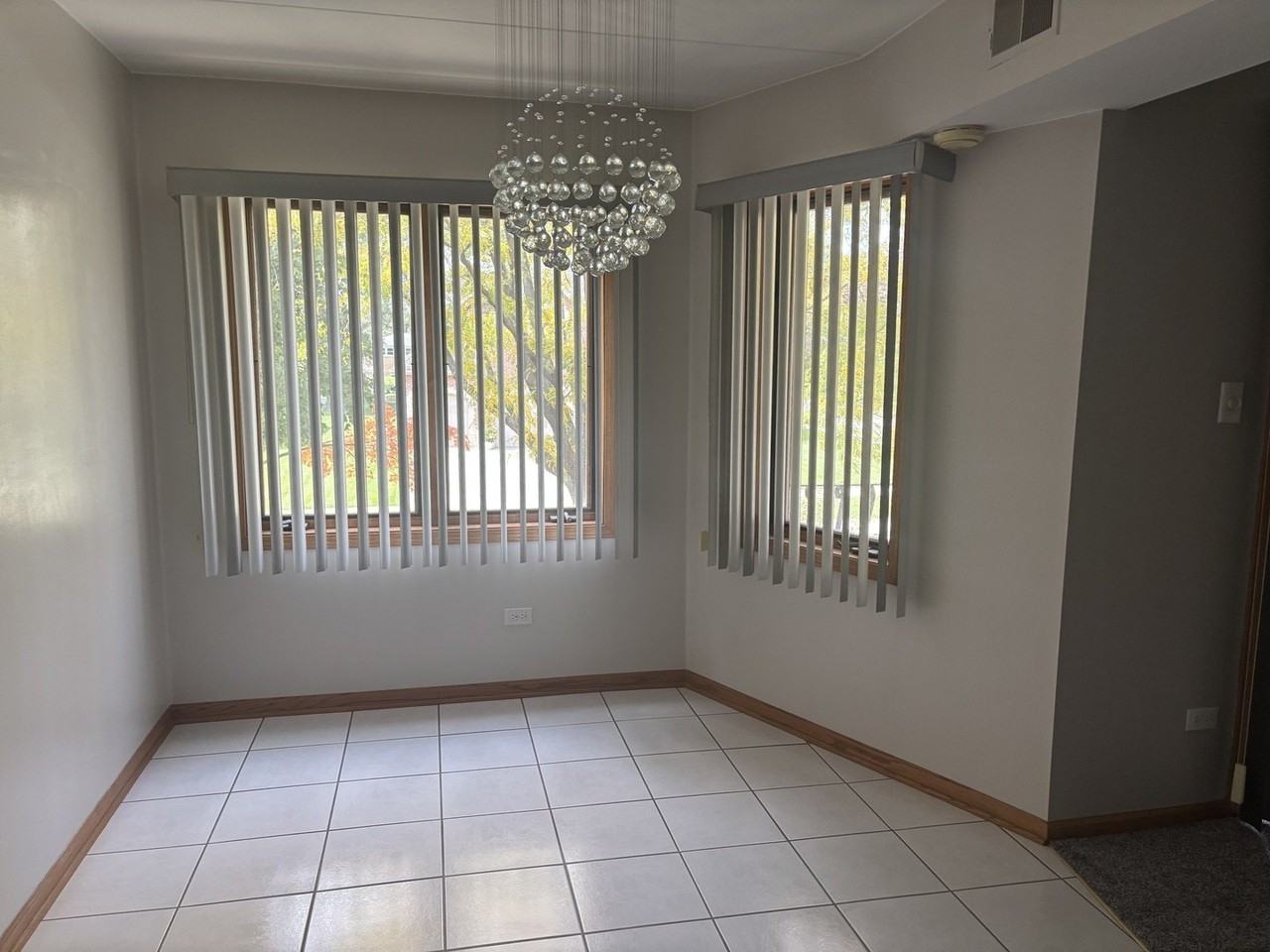8805 S 79th Ave #11 - Photo 5 of 11