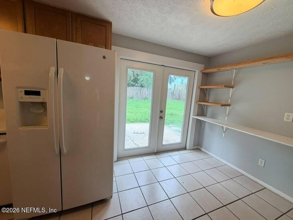 1482 Pawnee St - Photo 5 of 19