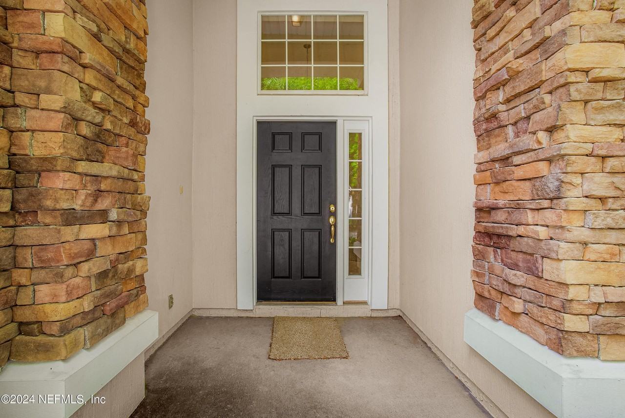 5776 Alamosa Cir - Photo 2 of 19