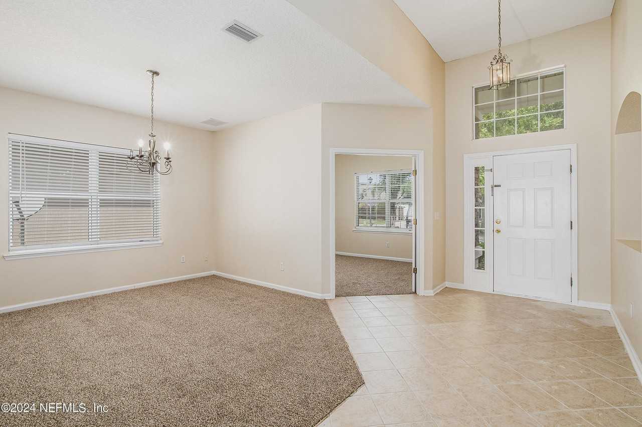 5776 Alamosa Cir - Photo 3 of 19