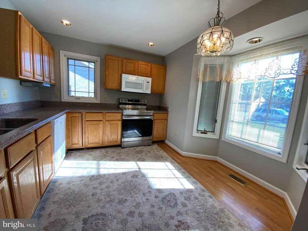 148 Fairground Rd - Photo 3 of 16