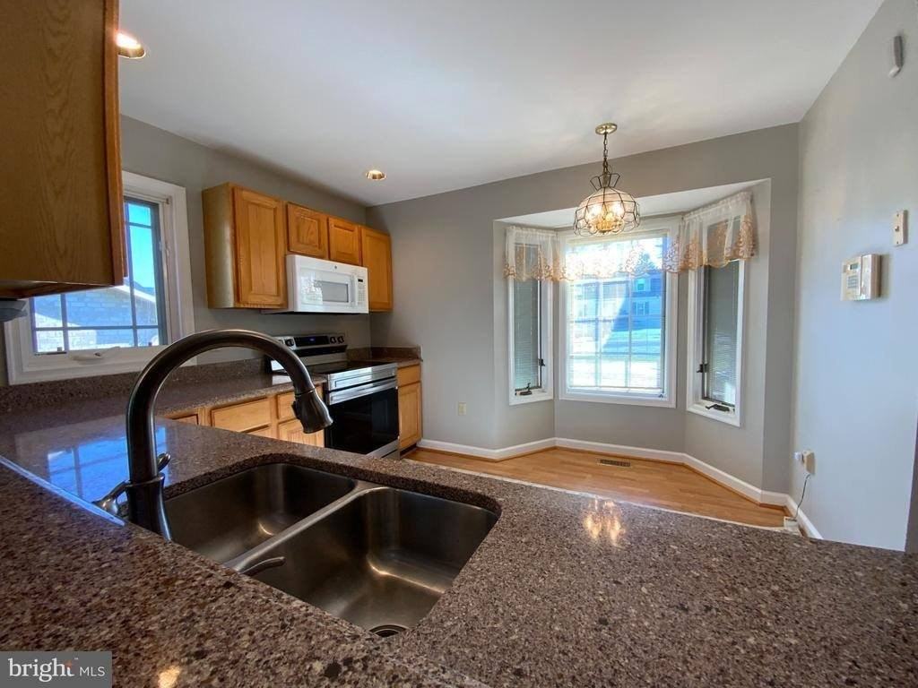 148 Fairground Rd - Photo 4 of 16