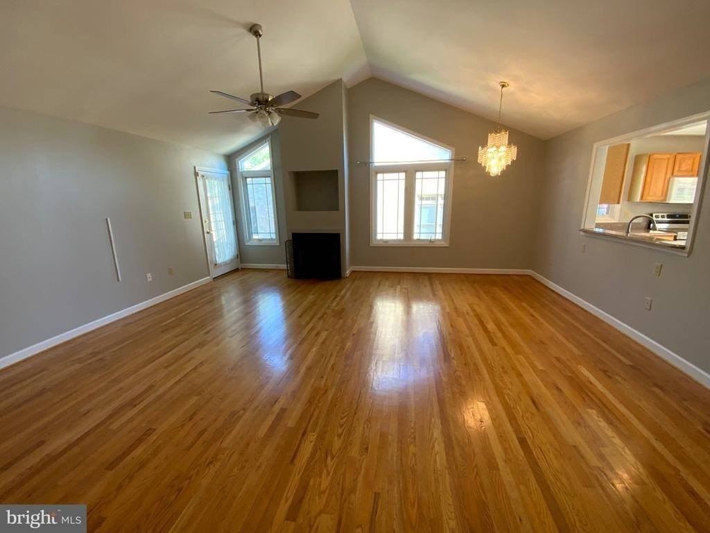 148 Fairground Rd - Photo 6 of 16