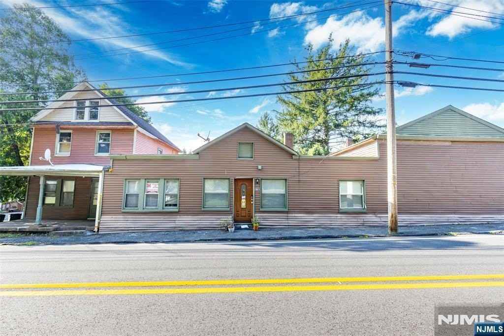 85 Franklin Ave #B