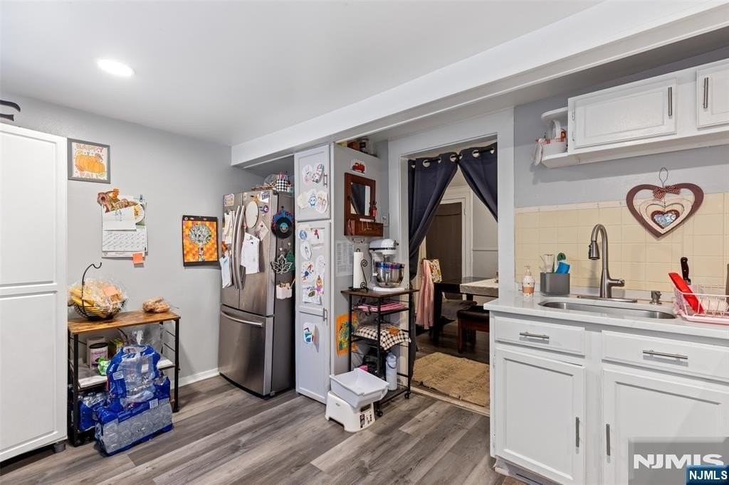 85 Franklin Ave #B - Photo 6 of 19