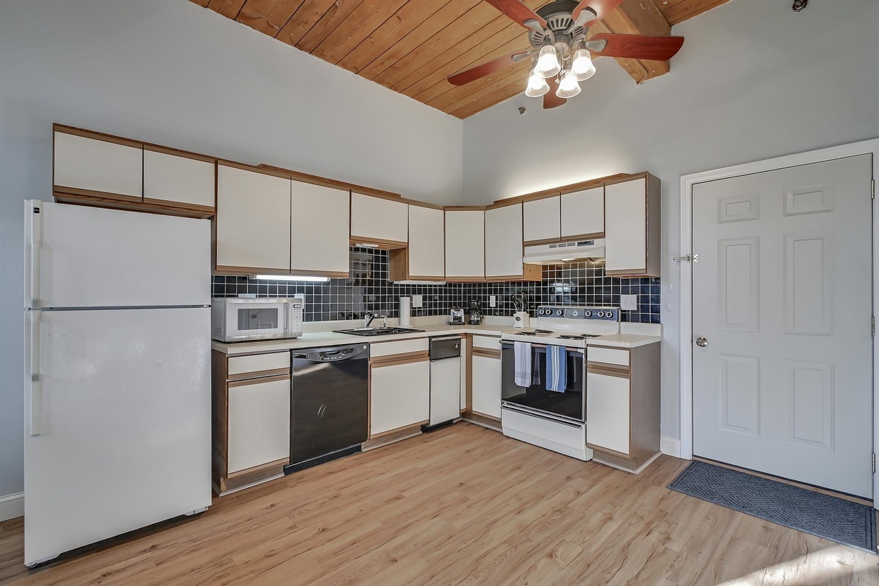 156 Front St #210 - Photo 6 of 17