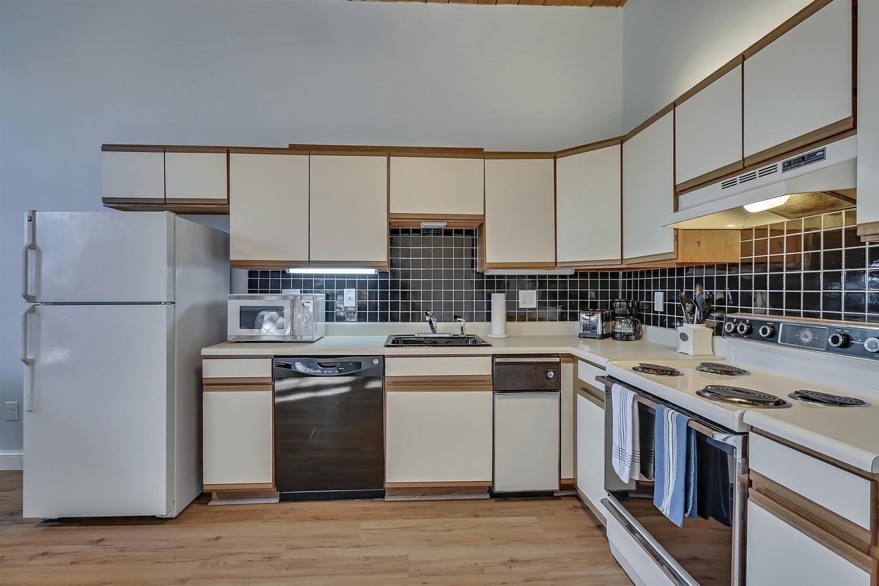 156 Front St #210 - Photo 7 of 17