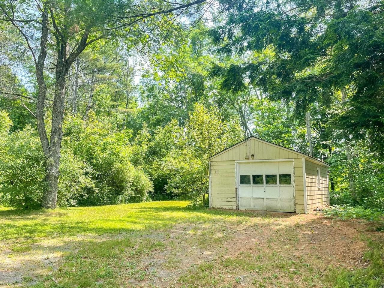 75 Hatley Rd - Photo 3 of 19