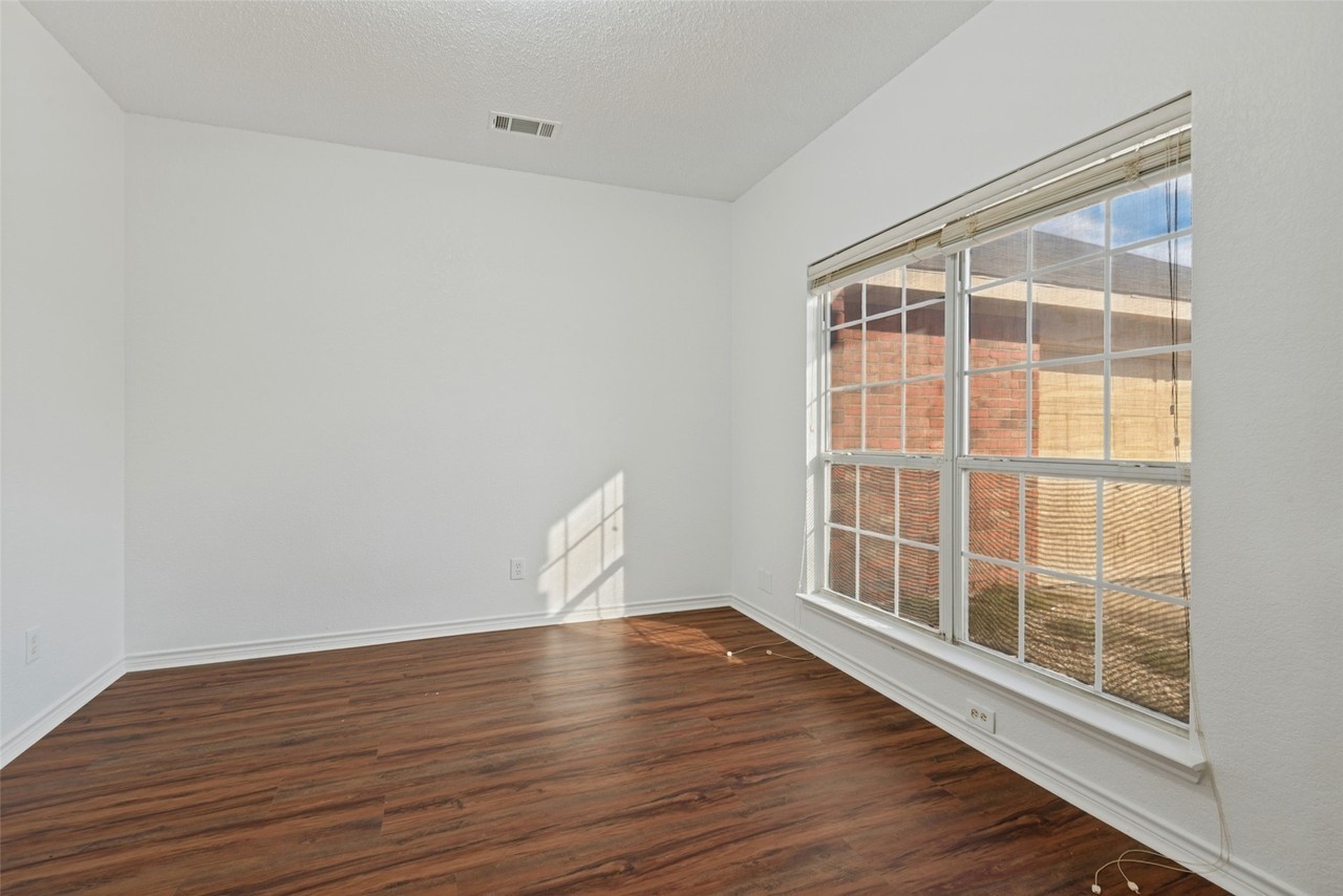 3205 Cantura Dr - Photo 7 of 12