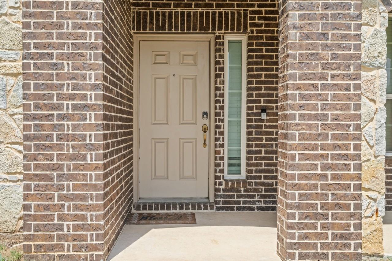 1929 Brahorn Ln - Photo 3 of 31
