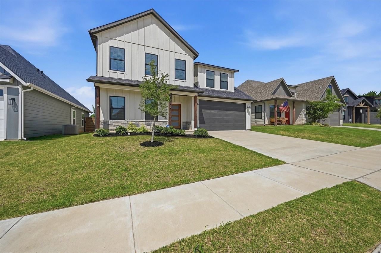 4922 Dry Creek Rd - Photo 2 of 33