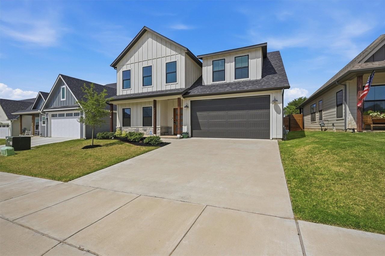 4922 Dry Creek Rd - Photo 3 of 33