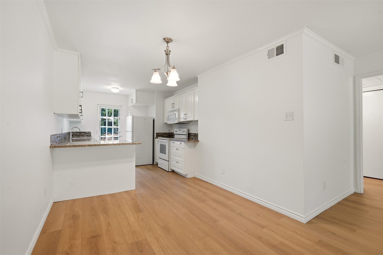 3929 Inwood Rd #2021 - Photo 3 of 22