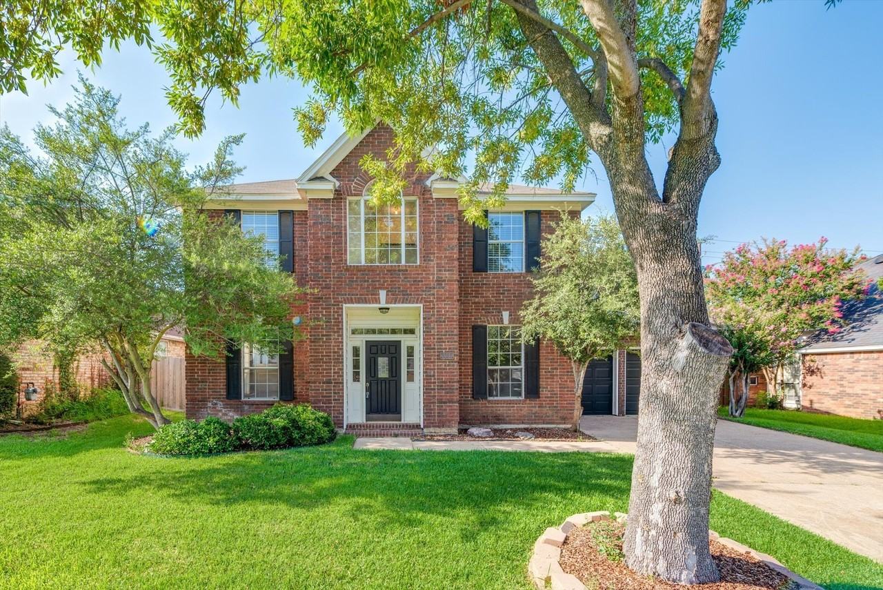 3322 Bridlewood Dr