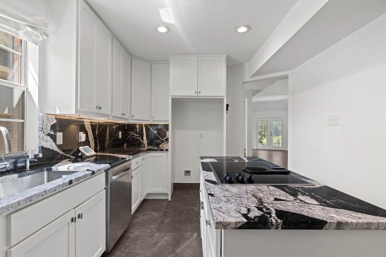 9418 Blue Jay Way - Photo 7 of 40