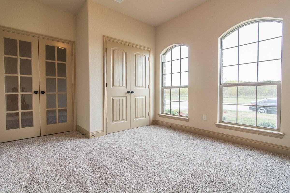 3123 Clear Springs Dr - Photo 3 of 14