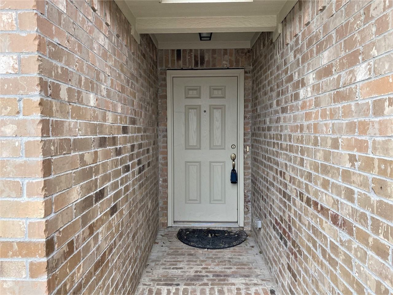247 Pine Crest Dr - Photo 4 of 23